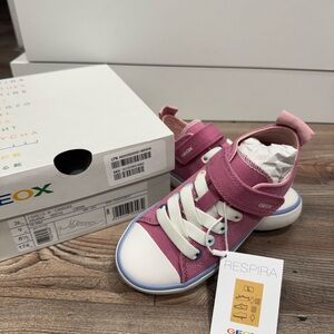 J Gisli Canvas Sneaker